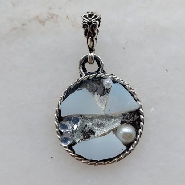 beyaz cam mozaik kolyeler