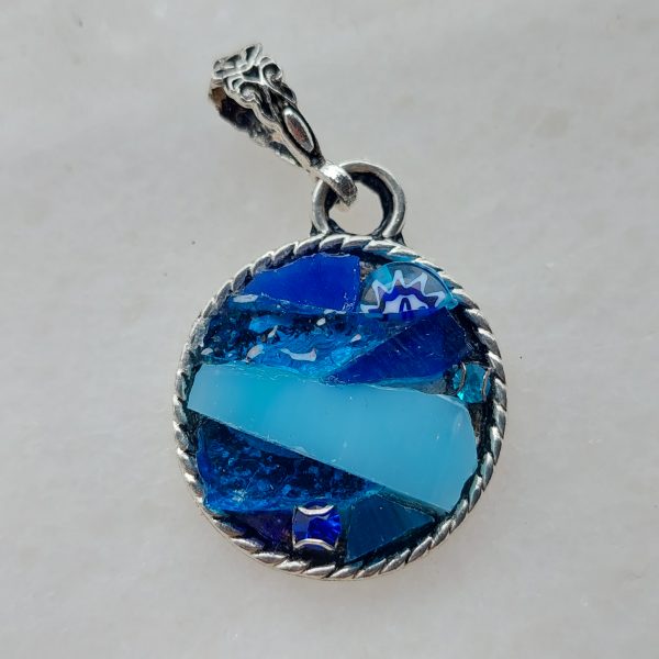 mavi renkli cam mozaik kolyeler