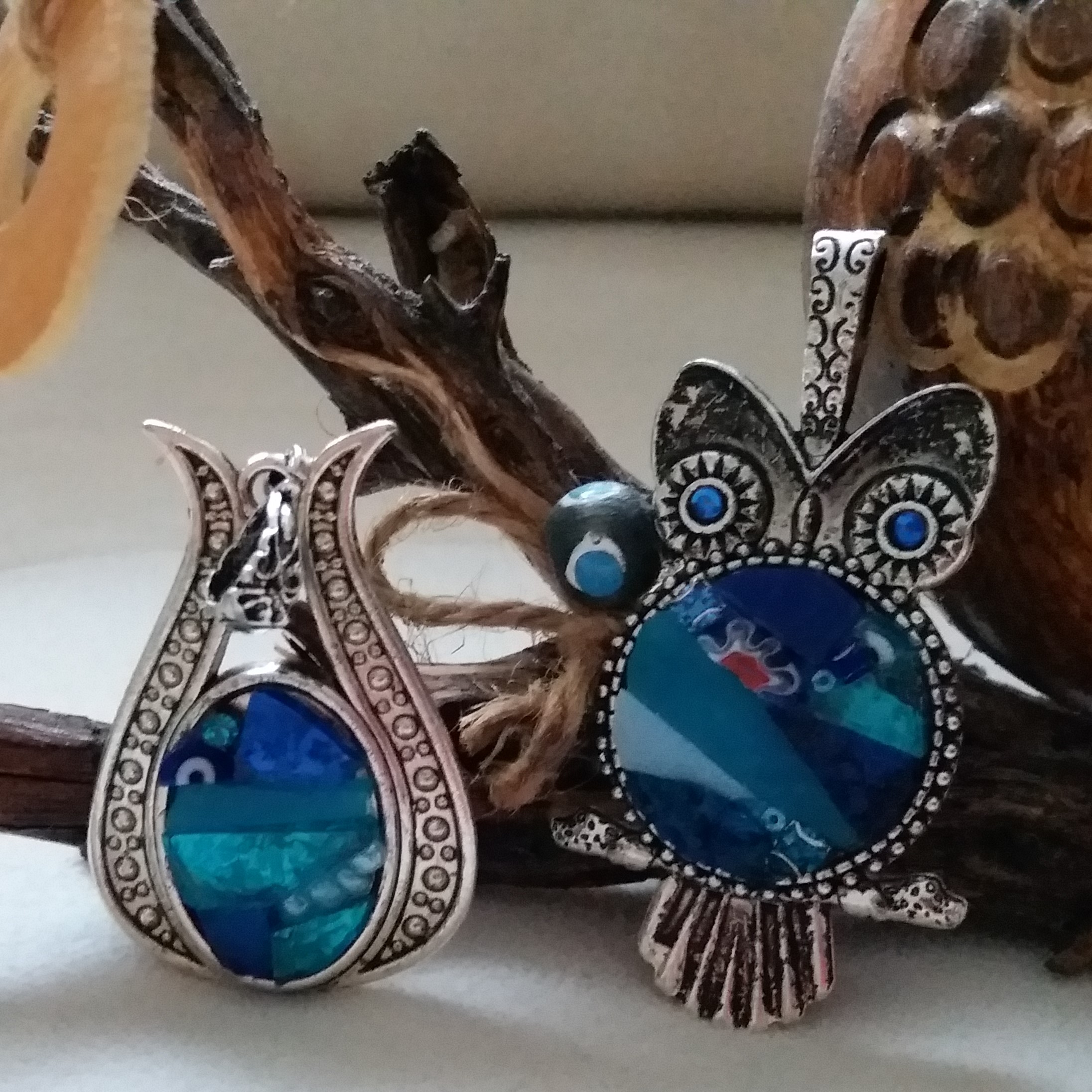 beyaz cam mozaik kolyeler